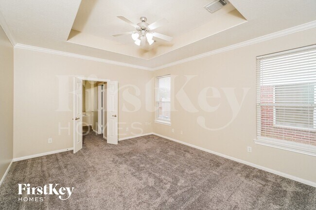 Building Photo - 323 Diamond Bay Dr