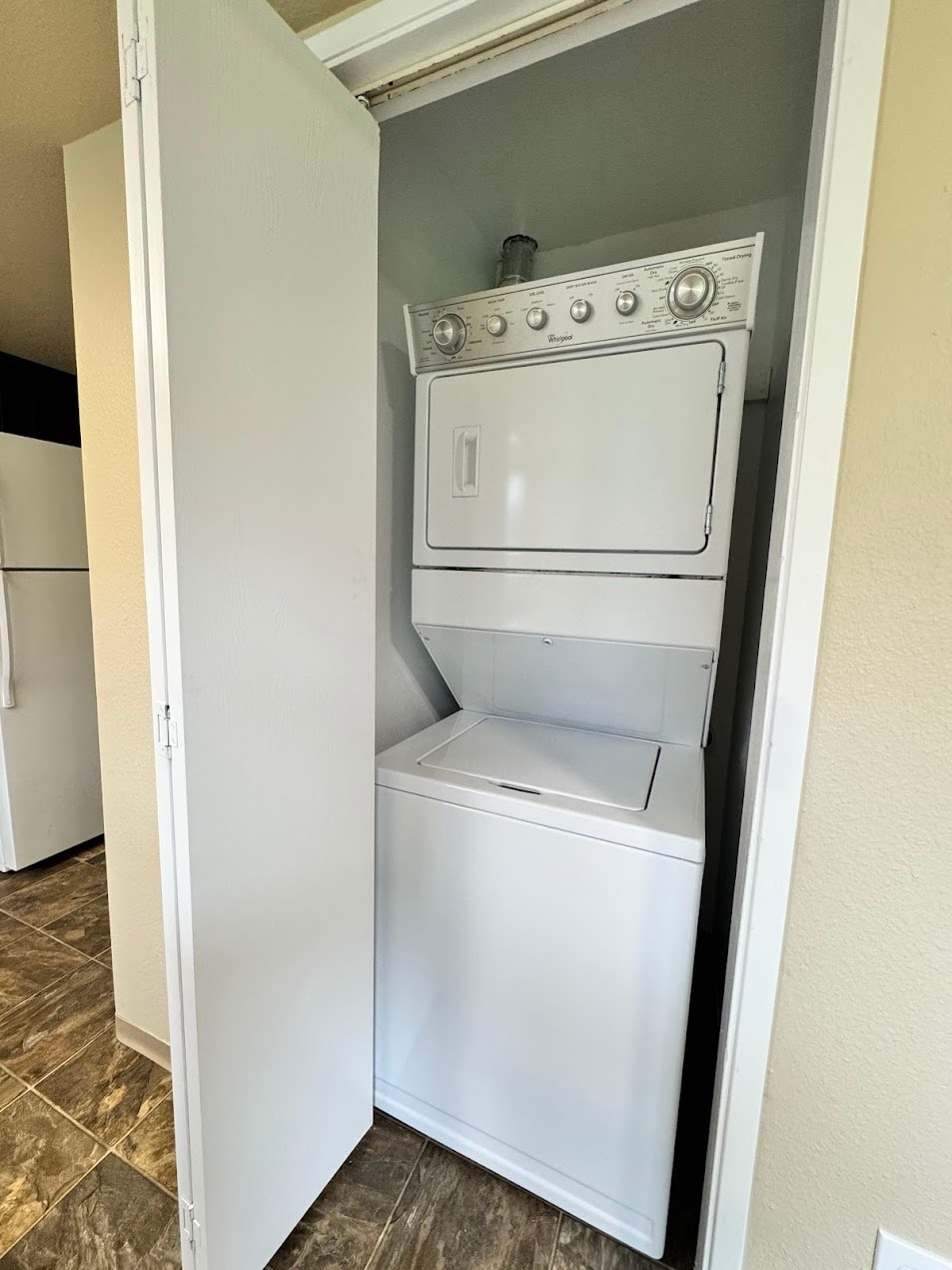 Building Photo - 5026 S 58th St