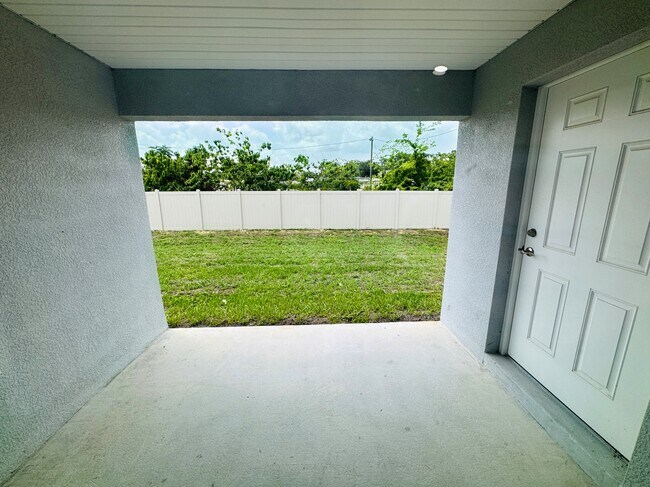 Building Photo - 6574 SE 108 Ln
