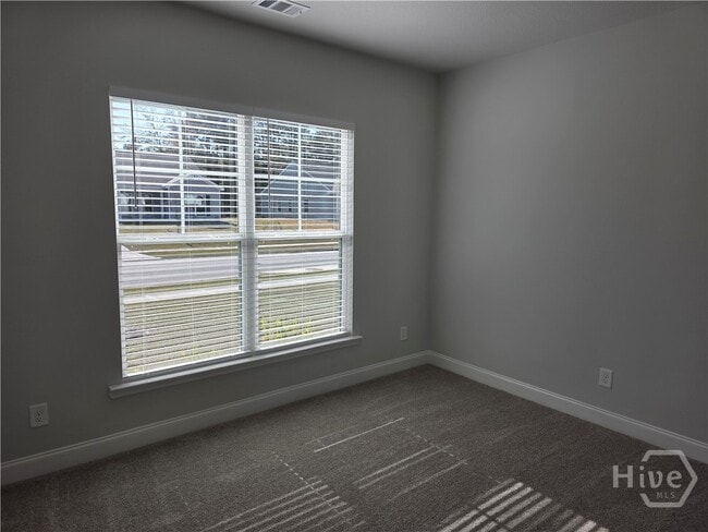 Building Photo - 330 Crosswinds Dr