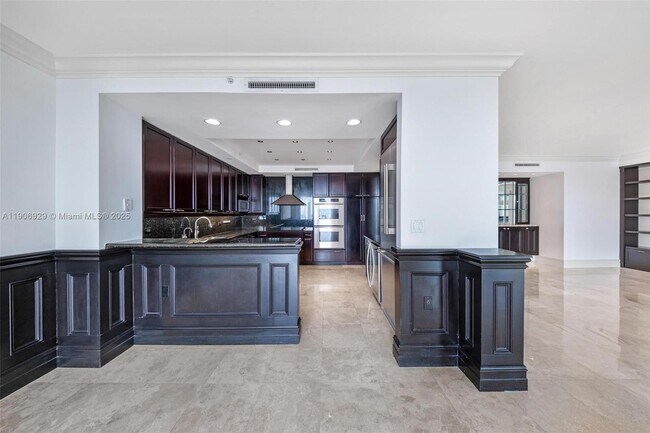 Building Photo - 3201 NE 183rd St