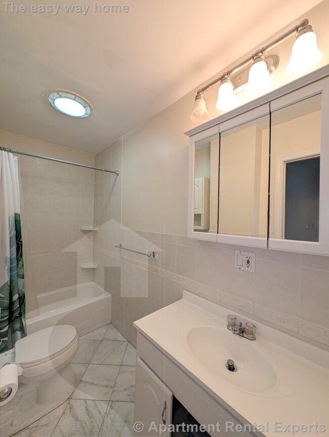 Building Photo - 41 Ossipee Rd