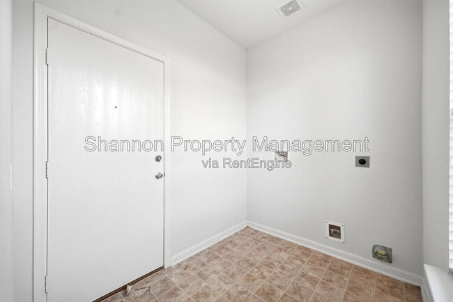 Building Photo - 3830 Misty Falls Ln