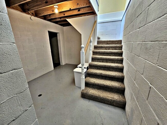 Building Photo - HOUSE FOR RENT - 4BR - Harvest