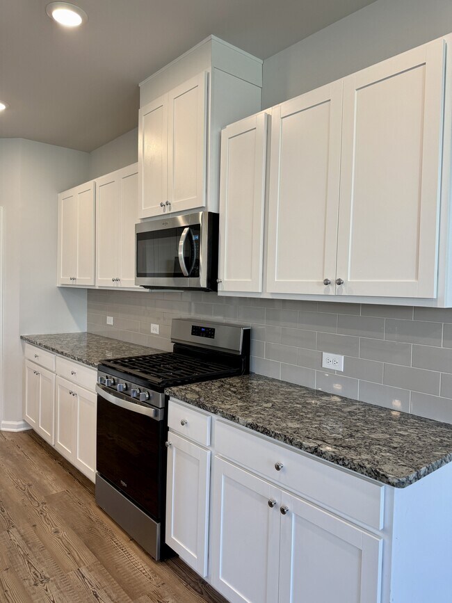 Building Photo - 2090 Ecoland Dr