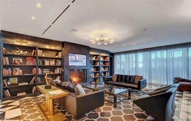 Building Photo - 4471 Dean Martin Dr