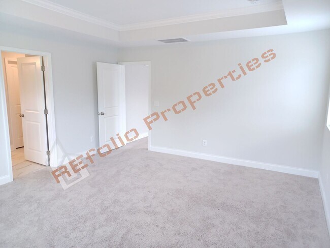 Building Photo - 238 Deardom Way