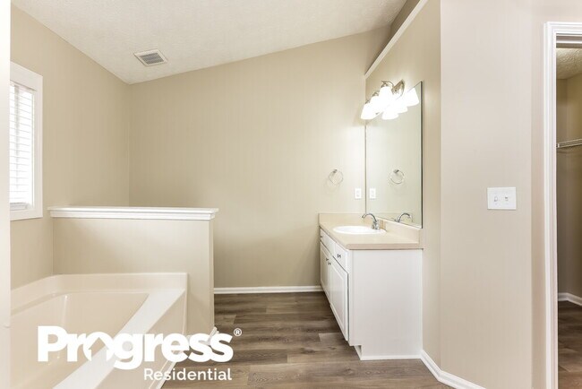 Building Photo - 118 Silver Mine Trail SE