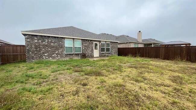 Building Photo - 1315 Binfield Dr