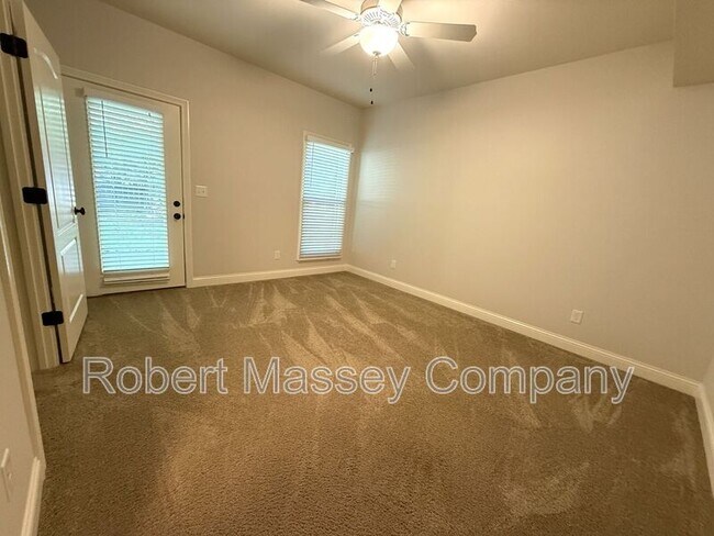 Building Photo - 100 Beckley Ridge Ln