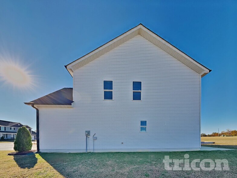 Building Photo - 97 Sawyer Ml Dr