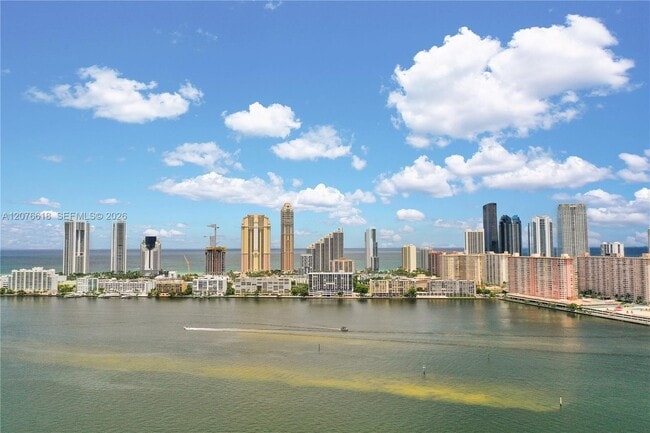 Building Photo - 4000 Island Blvd
