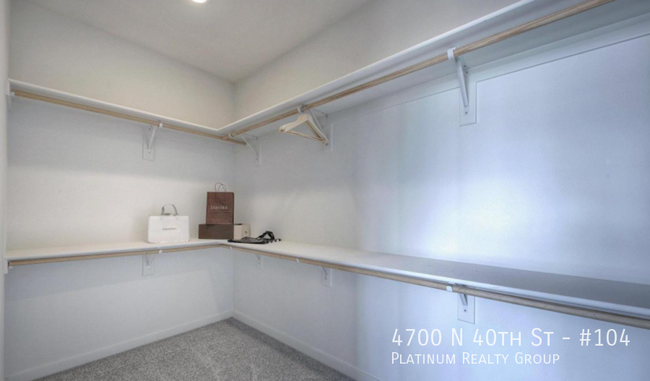 Building Photo - 4700 N 40th St