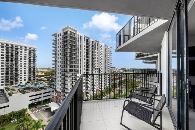 Building Photo - 5252 NW 85th Ave