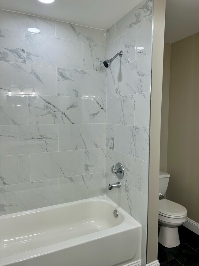 Building Photo - 60 W Church Rd