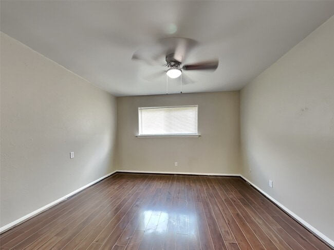 Building Photo - 29623 Raestone St