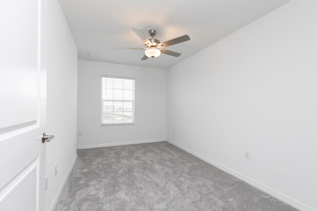 Building Photo - 32011 Powderpuff Mimosa Dr