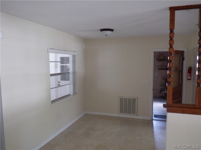 Building Photo - 3415 S Diamond Ave