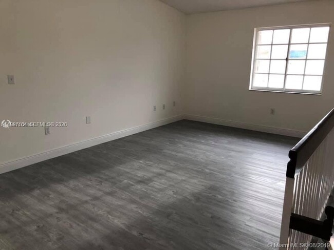 Building Photo - 2246 W 74th St