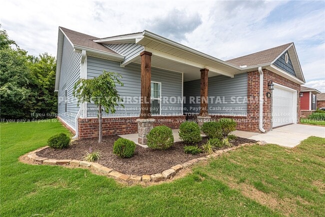 Building Photo - 1291 S Springfield Dr