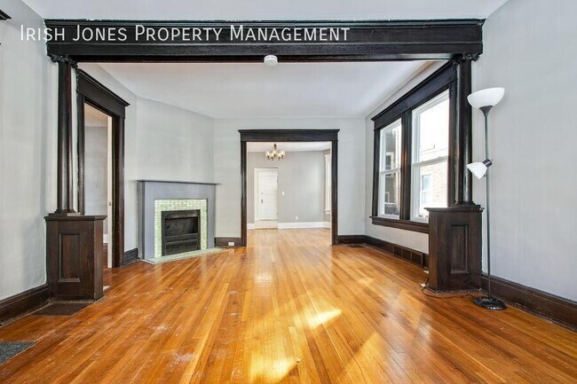 Building Photo - 324 West Ave