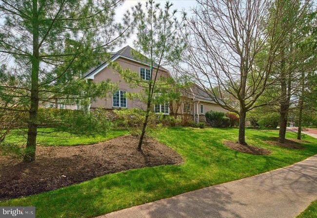 Building Photo - 12 Windermere Way