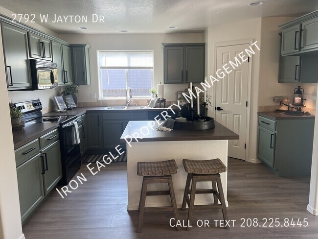 Building Photo - 2792 W Jayton Dr