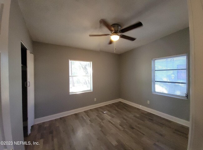 Building Photo - 6114 Strawflower Pl