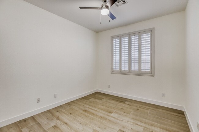 Building Photo - 16844 N 98th Pl