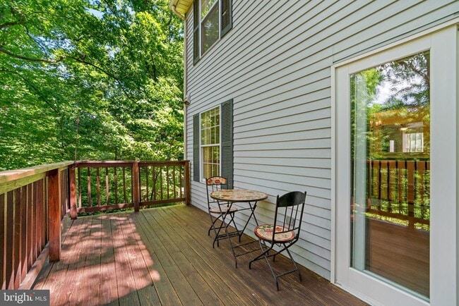 Building Photo - 15649 Mews Ct