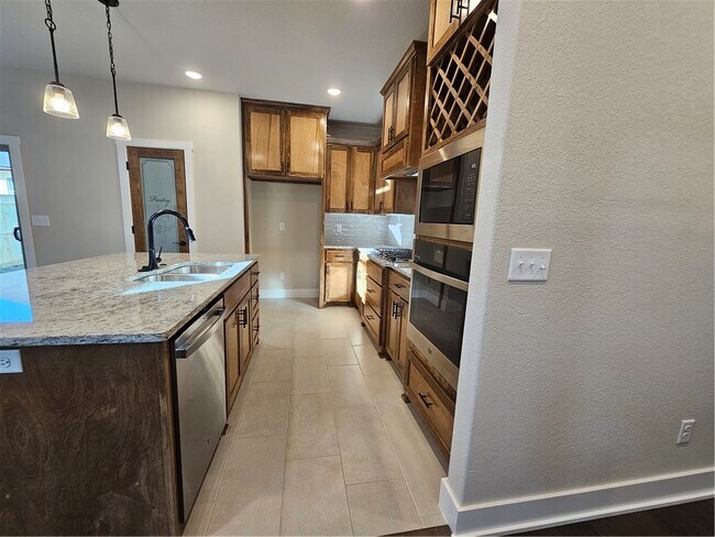 Building Photo - 7102 SW High Meadow Blvd