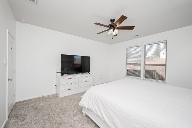 Building Photo - 28610 Cranford Sage Ln