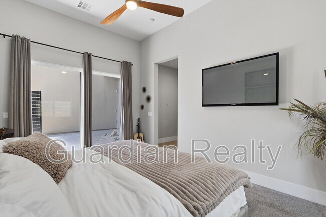 Building Photo - 10941 Earth Hues Ct