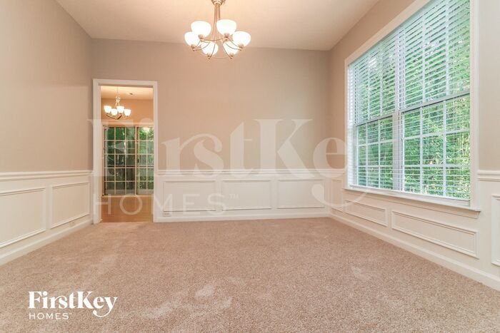 Building Photo - 4006 Maple Ridge Ln NW