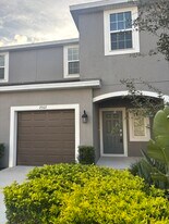 Building Photo - 2302 Alee Ln