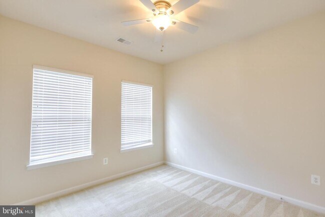 Building Photo - 6300 Santo Place
