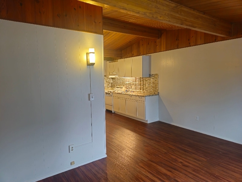 Building Photo - 219 4th Ave