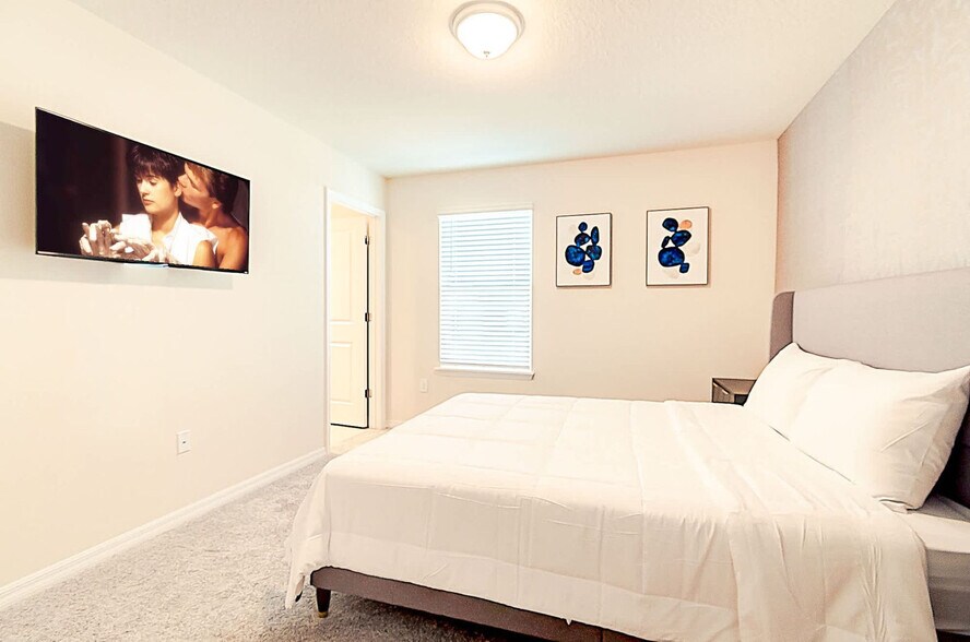 Building Photo - 15972 Cape Coral Lp