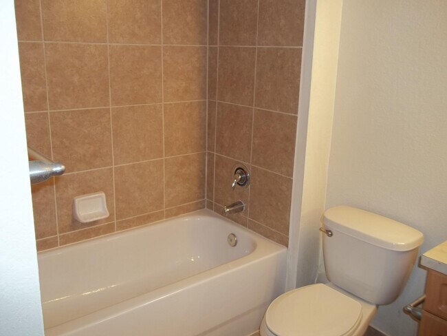 Building Photo - 6760 Heritage Grande