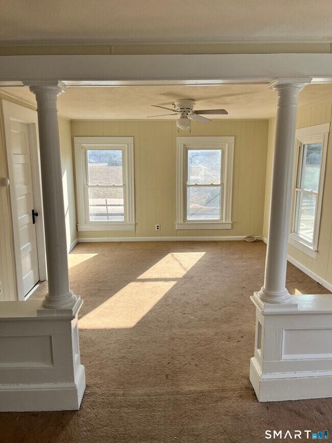 Building Photo - 144 Bristol St