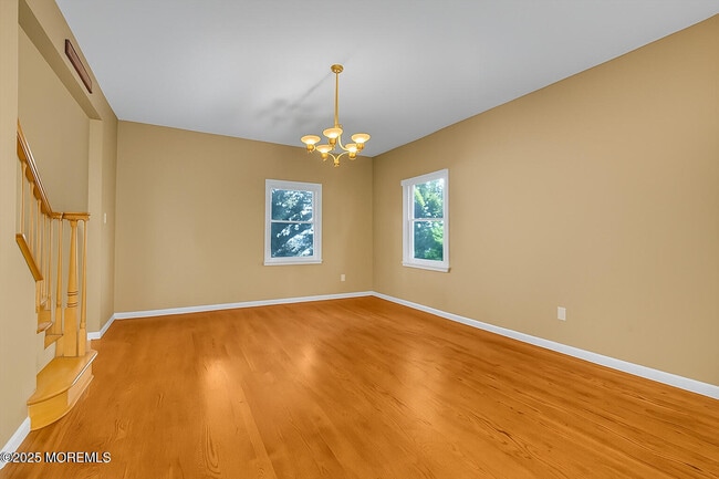 Building Photo - 220 Whalepond Rd