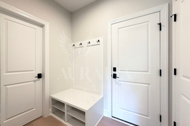 Building Photo - 829 Amley Pl