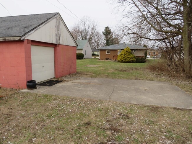 Building Photo - 413 W Harrison St