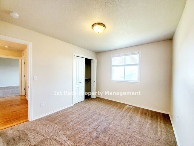 Building Photo - 11550 W Tahiti St