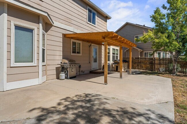 Building Photo - Spacious Home in Highly Desirable Windmill Mesa