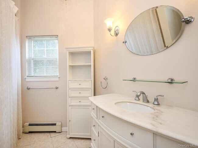 Building Photo - 49 Ashwood Rd