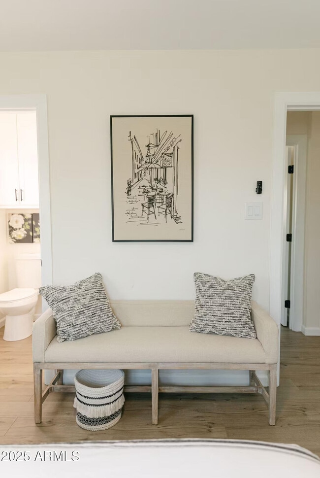 Building Photo - 7715 E Avalon Dr