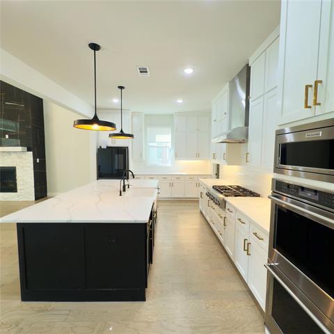 Building Photo - 8821 Autumn Lake Trl