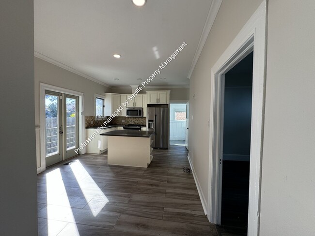 Building Photo - MOVE-IN READY 2+BR House in Prime NOBE neighborhood