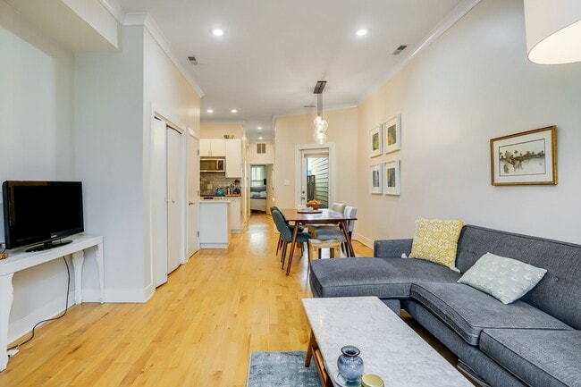 Building Photo - Live Bright in Shaw: Your Perfect One-Bedroom Awaits